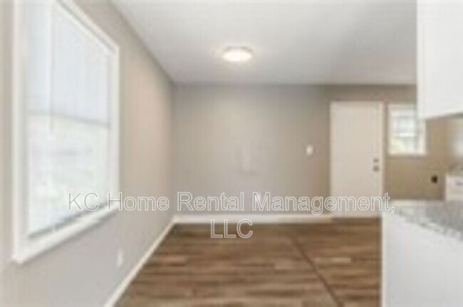 Foto del edificio - 5411 N Indiana Ave