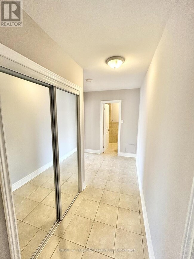 Building Photo - 9 Thirty Third St