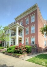 Building Photo - 2018 Monument Ave