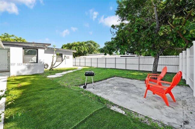 Foto del edificio - 13840 NW 5th Ct