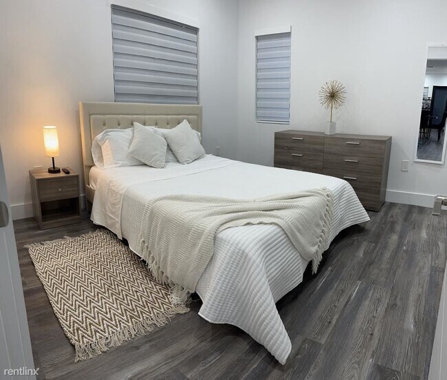 Foto del edificio - 3 br, 2 bath House - 1812 NW 15th St