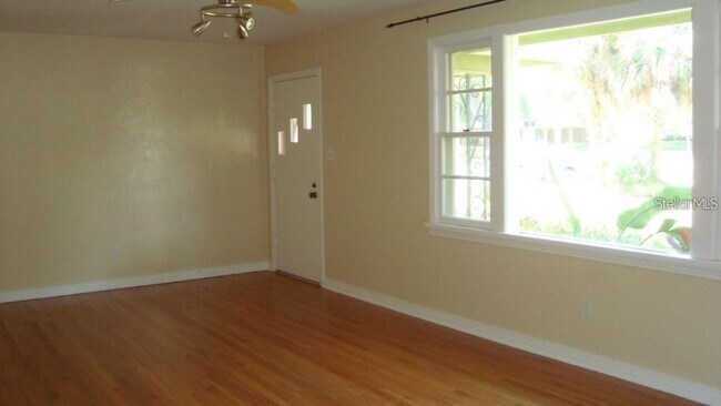 Foto del edificio - 2400 Ringling Blvd