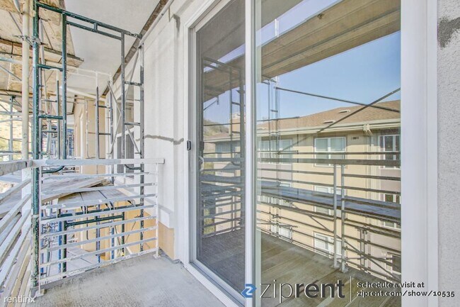 Foto del edificio - 1 br, 1 bath Condo - 301 Crescent Court, S...
