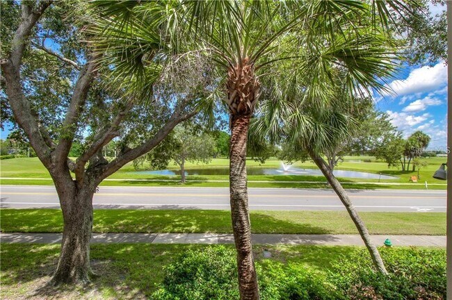 Building Photo - 104 Capri Isles Blvd