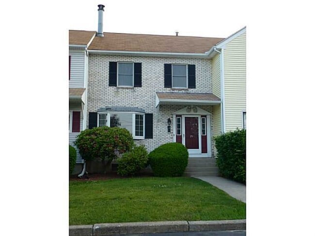 Building Photo - 2970 Mendon Rd