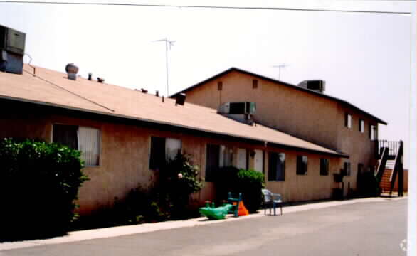 Primary Photo - 24193 Myers Ave