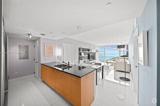 Building Photo - 6801 Collins Ave