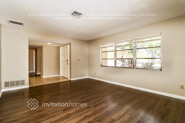 Foto del edificio - 2631 Cypress Bend Dr