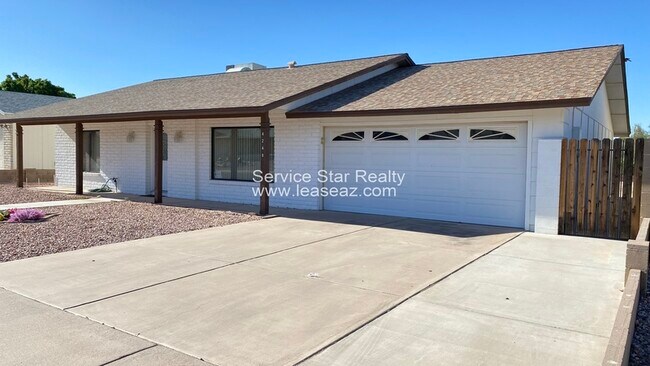 Building Photo - 4248 E Sacaton St