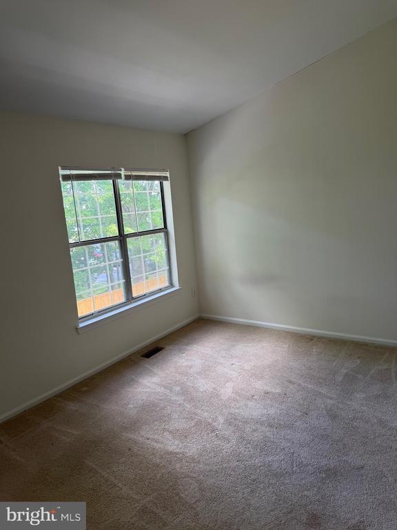 Building Photo - 332 Lancaster Square