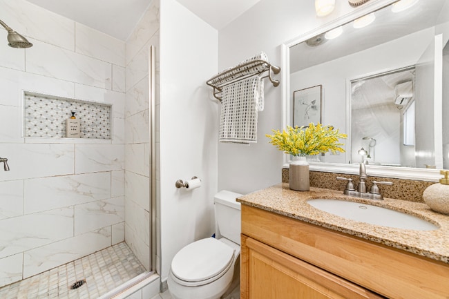 Photo - 1926 Glendon Ave Townhome