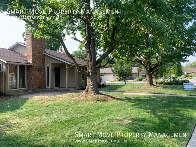 Building Photo - 2135 E Serene Dr