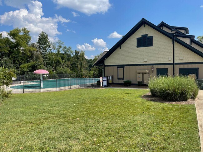 Foto del edificio - Upgraded Townhouse near Whole Foods in Kennesaw