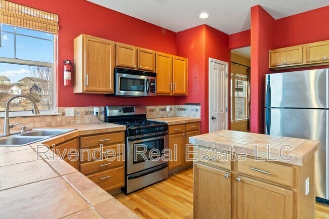 Foto del edificio - 4043 Sunridge Terrace Ct