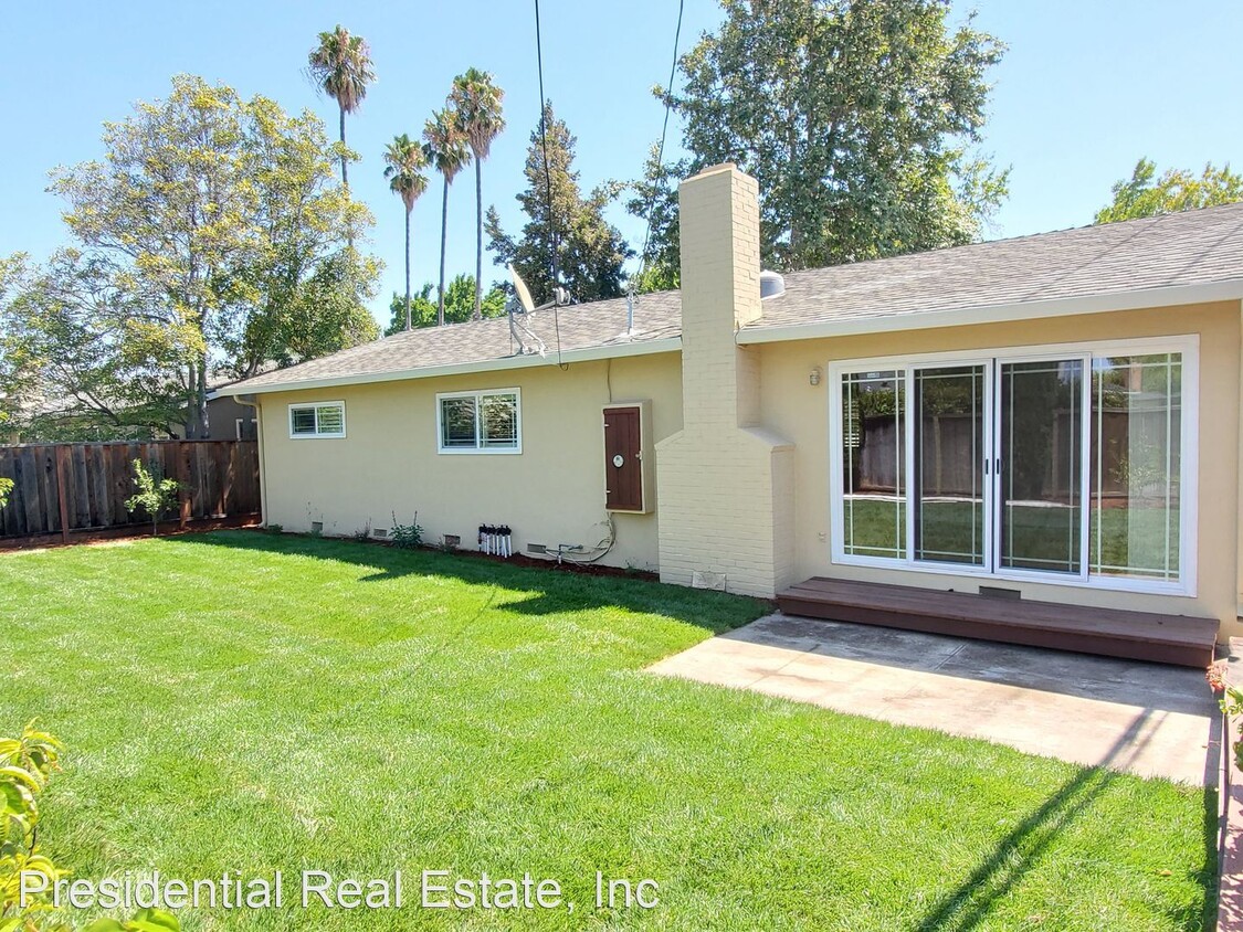 Primary Photo - 3 br, 2 bath House - 815 Brentwood Dr