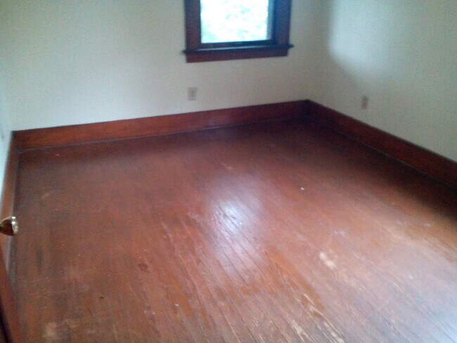 Building Photo - 1736 St Joseph Blvd