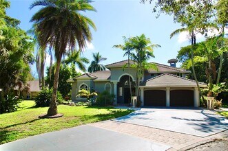 Building Photo - 6502 NW 66th Way