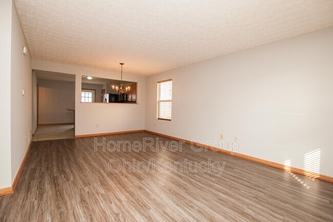 Foto del edificio - 5469 Rockhurst Dr