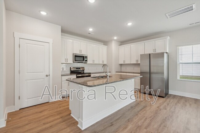 Foto del edificio - 110 Silverwood Court