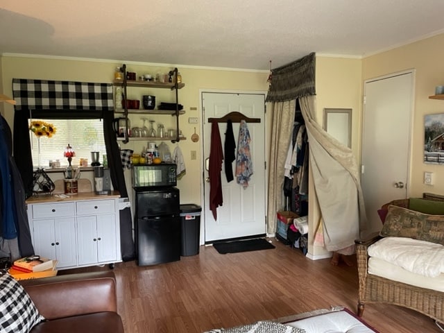 Sample Unit with Tenant Furniture - 197 Old US Highway 321 Apartments