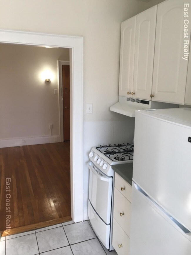 Building Photo - 430 Broadway