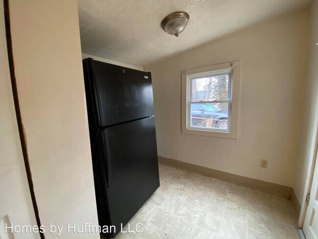 Building Photo - 1 br, 1 bath House - 1322 E. Illinois Street