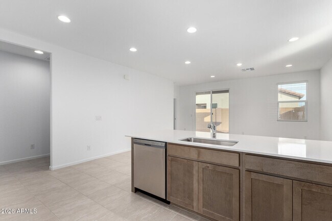 Building Photo - 9836 W Catalina Dr