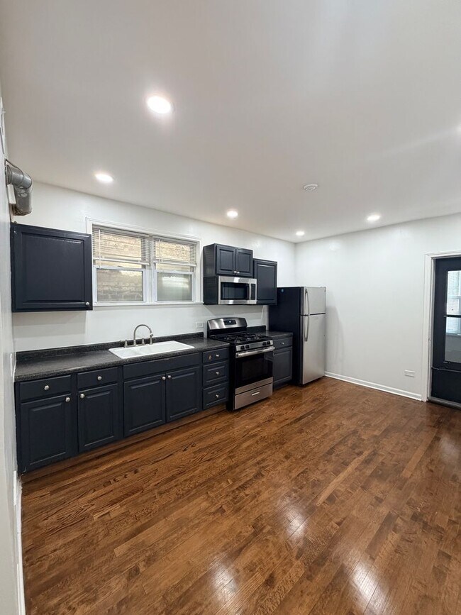 Foto del edificio - 1748 N Keystone Ave
