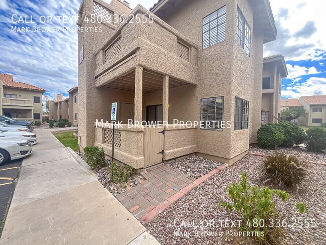 Foto del edificio - 930 N Mesa Dr