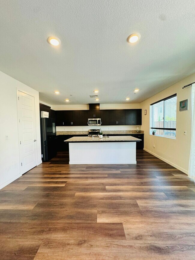 Foto del edificio - 5440 Guenoc Valley Ln