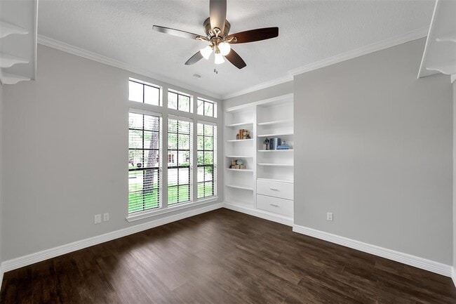Building Photo - 55 E Amberglow Cir