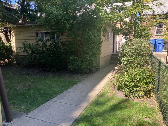 Yard - 2222 W Lyndale St
