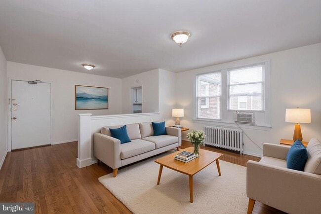 Foto del edificio - 7611 Eastern Ave NW