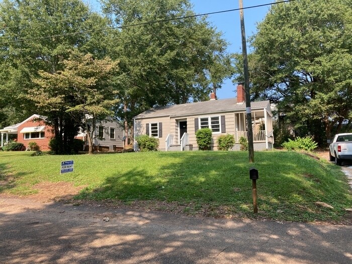 3 Bedroom 1 Bathroom - 3 Bedroom 1 Bathroom