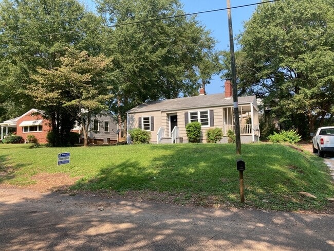 3 Bedroom 1 Bathroom - 3 Bedroom 1 Bathroom House