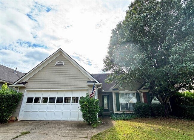 Foto del edificio - 2900 Camelot Woods Dr NW