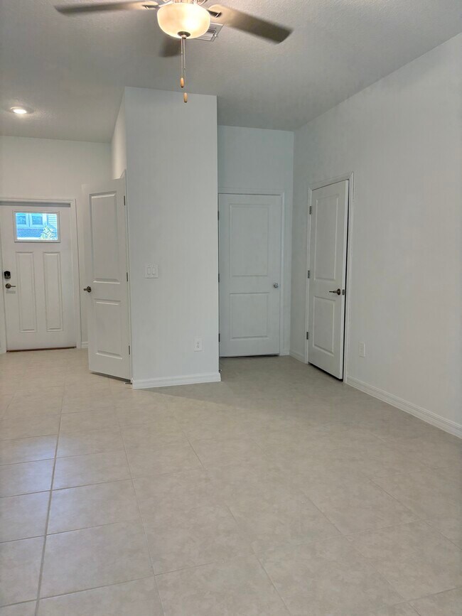 Foto del edificio - 8254 Corner Pine Way