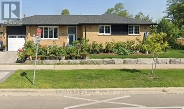 Building Photo - 92 Westhumber Blvd