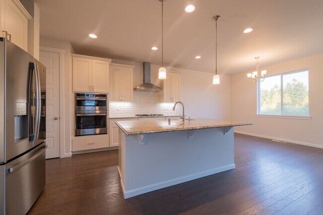 Building Photo - 4 Bed/3.5 Bath in Gig Harbor WA