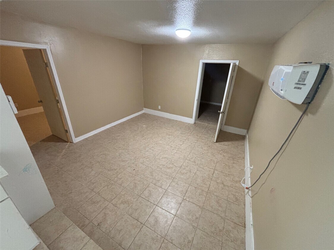 Foto del edificio - 7314 Navigation Blvd