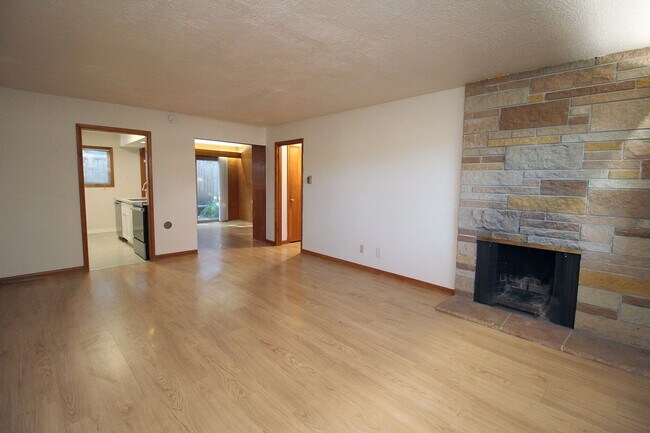 Foto del edificio - 3200-3236 SW Marigold St