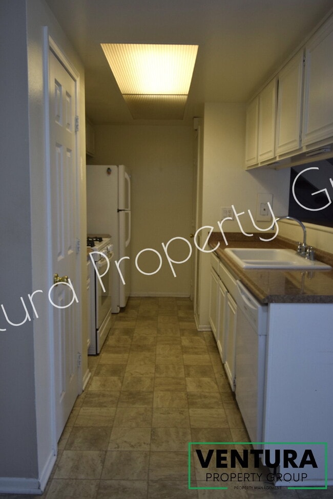 Building Photo - Charming 2-Bedroom 1Bath Retreat in Ventura