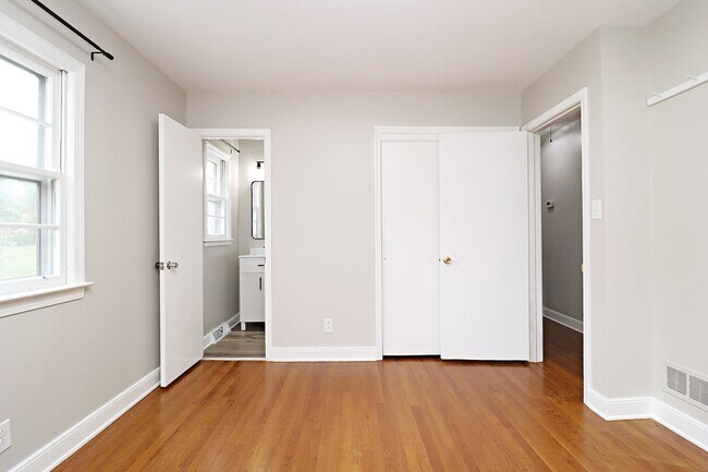 Foto del edificio - Pet-Friendly Locust Grove Home Near Public...