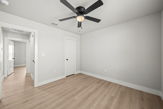 Foto del edificio - 10529 East C R 7400