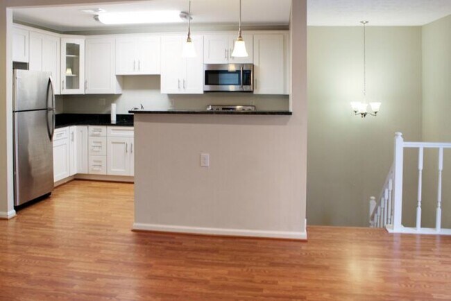 Building Photo - 5133C Shawe Pl
