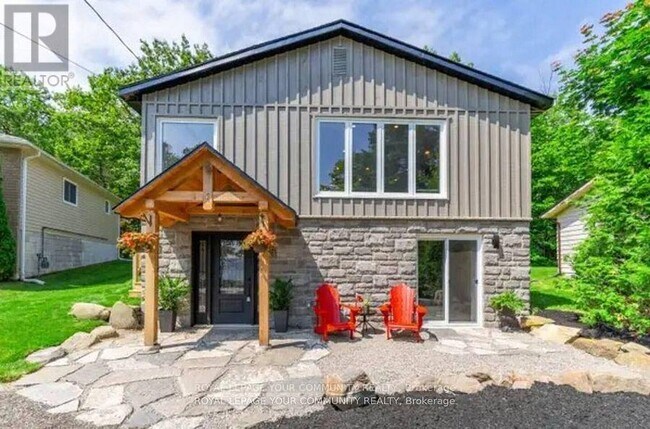 Building Photo - 329 Robins Point Rd