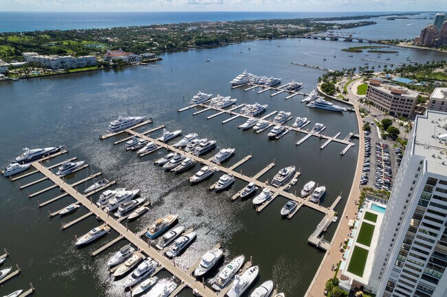 Foto del edificio - 400 N Flagler Dr