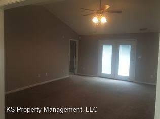 Building Photo - 4 br, 2 bath House - 1001 Lantana Lane