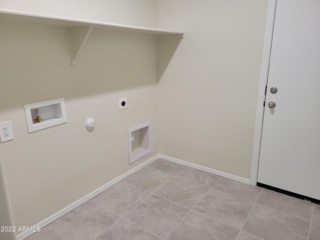 Building Photo - 36641 W San Capistrano Ave