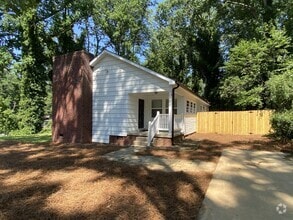 Building Photo - 500 Carolyn Dr